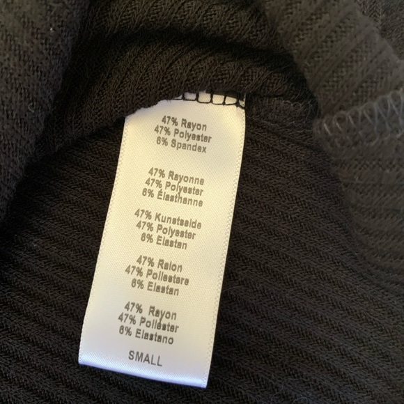 Urban Outfitters Project Social T Irresistible Cutout Deep-V Tee Small Black - Picture 13 of 16